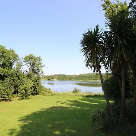 Lakeside - Familiy, Golfing & Fishing Holiday home *